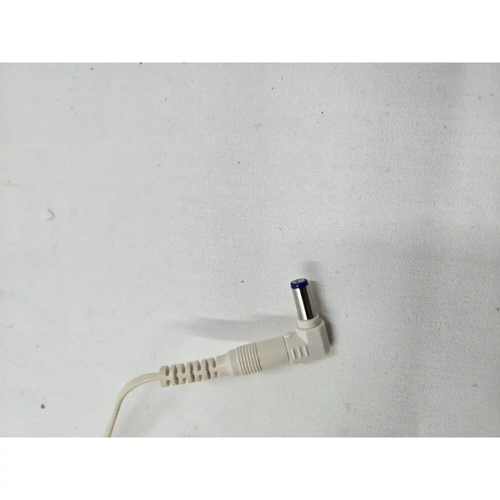 Vintage RadioShack 6V 300mA AC Power Adapter Wall Charger Cube, White